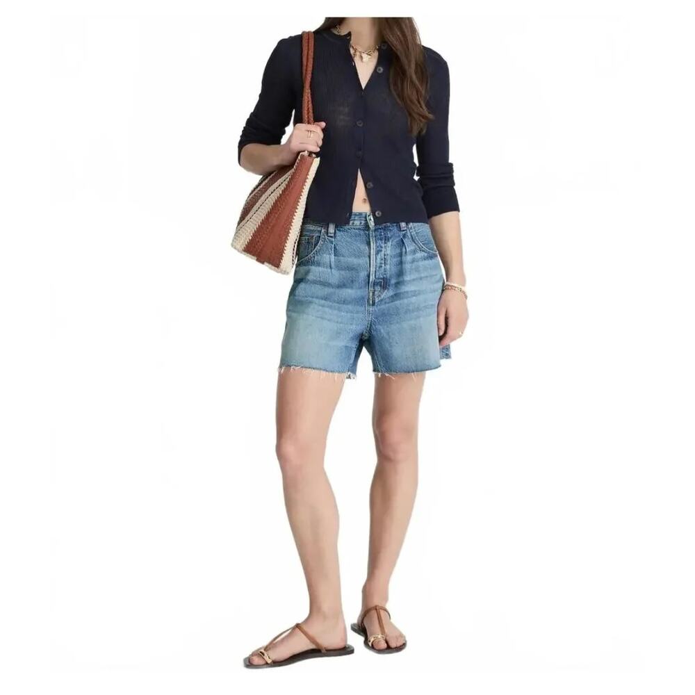 Madewell Pleated Low-Slung Shorts in Airy Denim size 29